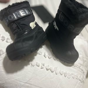 Kids Sorel snow boots black sz 11 toddler